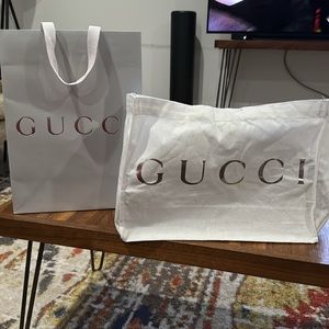 Pair of Gucci Shopping Bags - 2